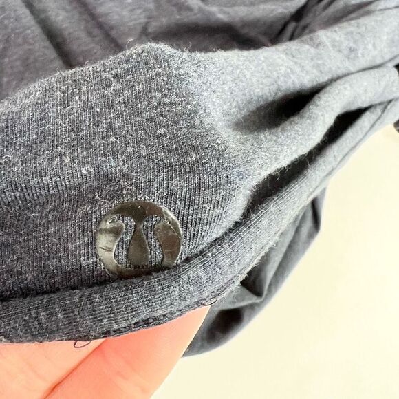 Lululemon Shawl Cardigan Womens One size Gray Seamless Soft Casual - Picture 6 of 7